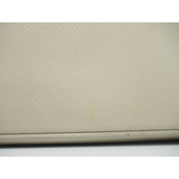 Pre Loved Prada  Saffiano - Picture 6 of 15